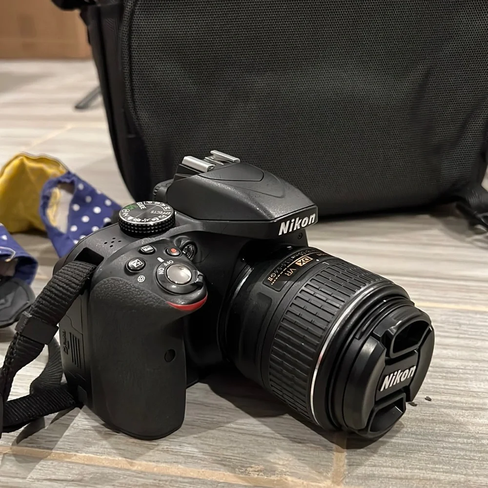 Nikon DSLR D3300